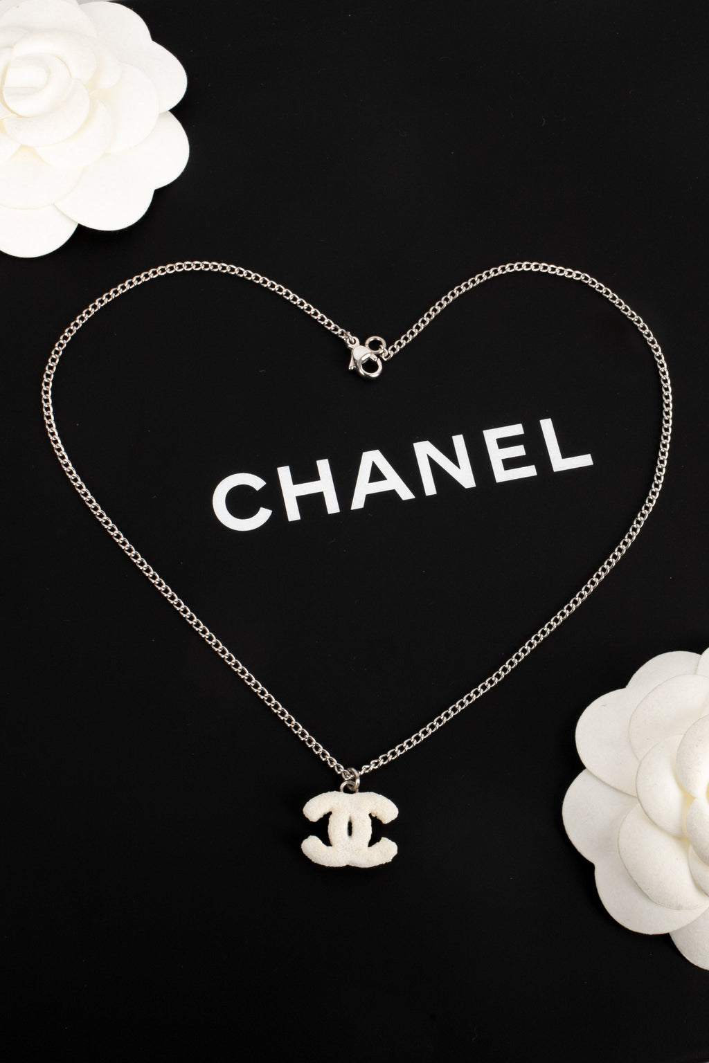 Collier cc Chanel