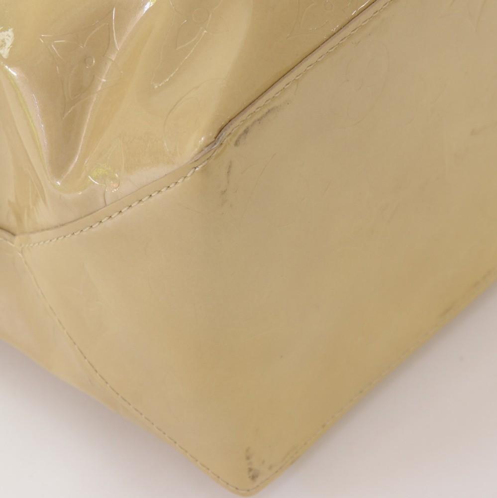 Louis Vuitto Reade MM Patent Leather Handbag