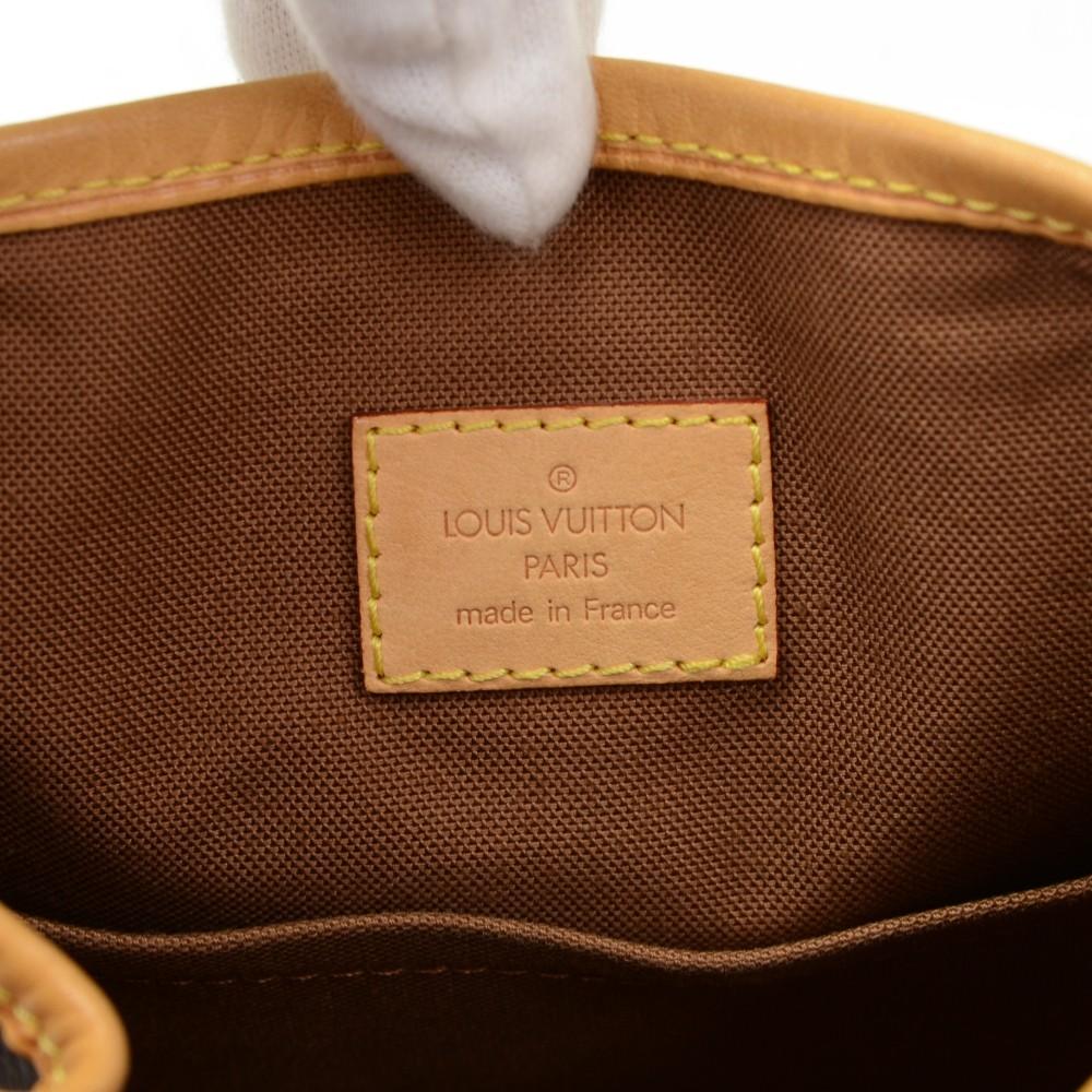 Louis Vuitto Batignolles Monogram Canvas Handbag