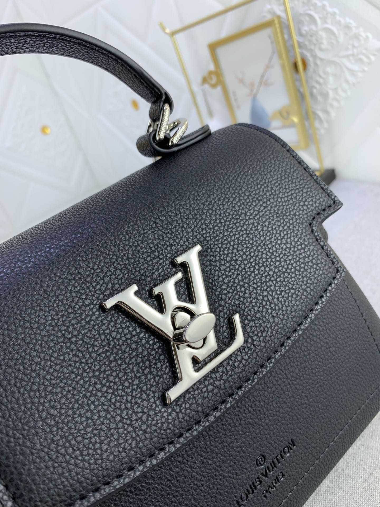 EN - Luxury Bags LUV 744