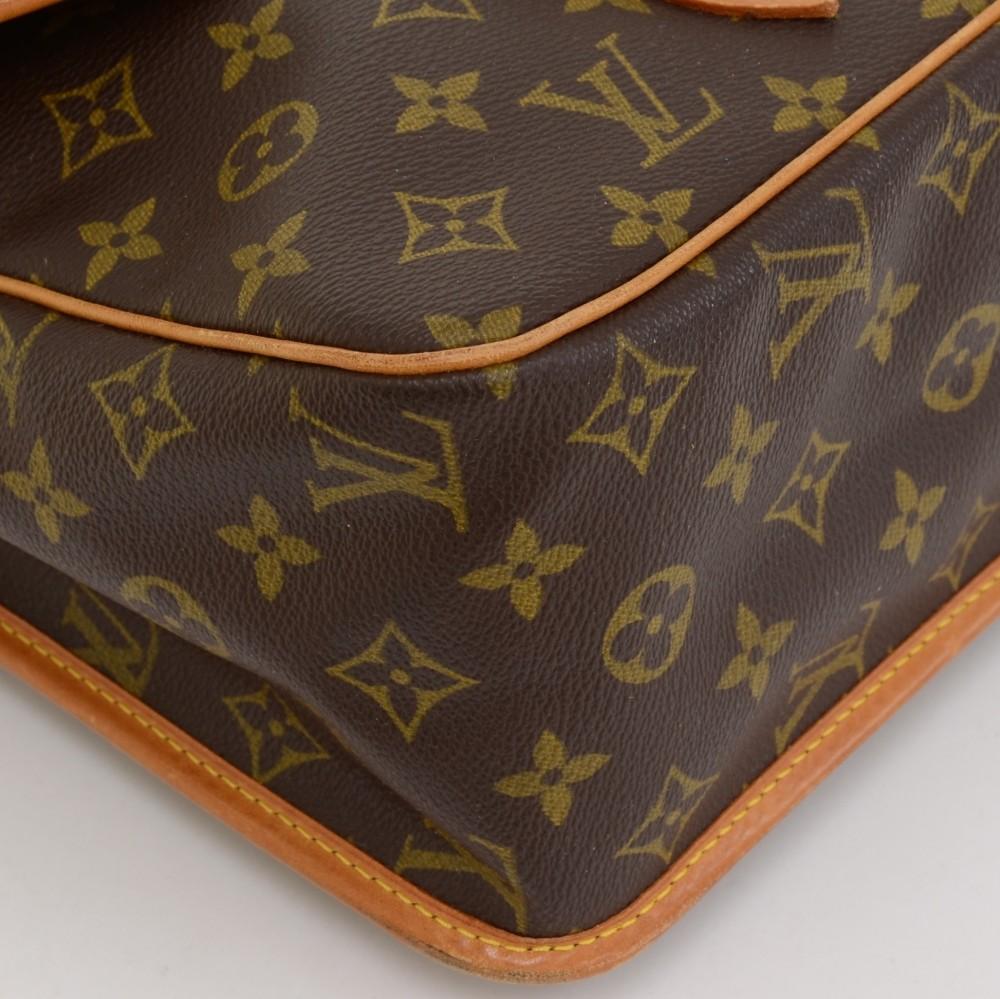 Louis Vuitto Sac Gibeciere GM