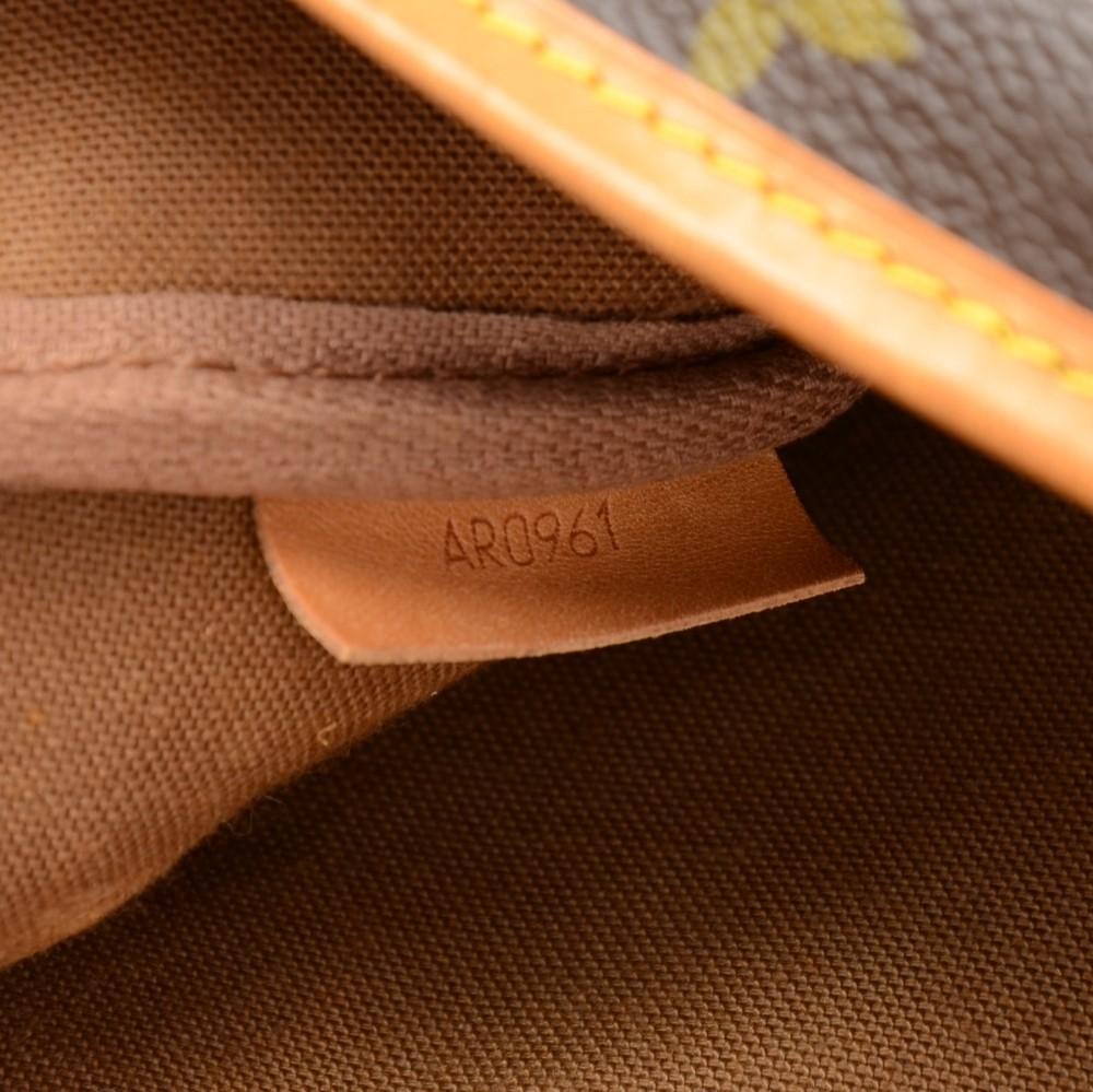 Louis Vuitto Sac Gibeciere GM