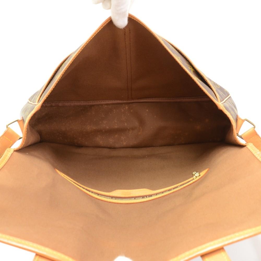Louis Vuitto Sac Gibeciere GM
