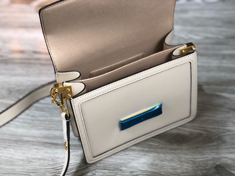 LOV2 Bags - Luxurious Bags  1830