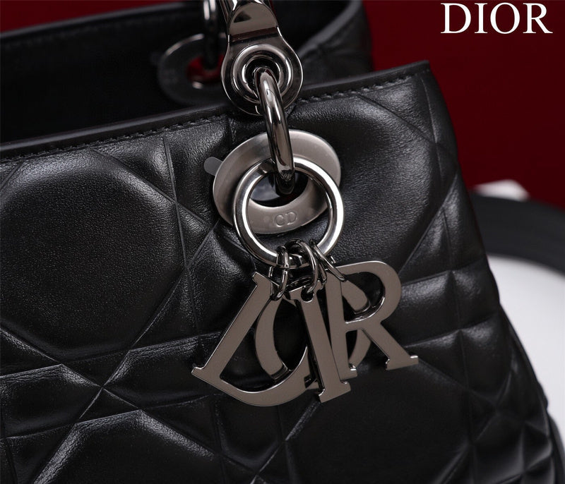 ELE - Dir Bags - 1422