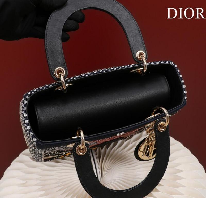 SAMCC - DOR Bags - 096