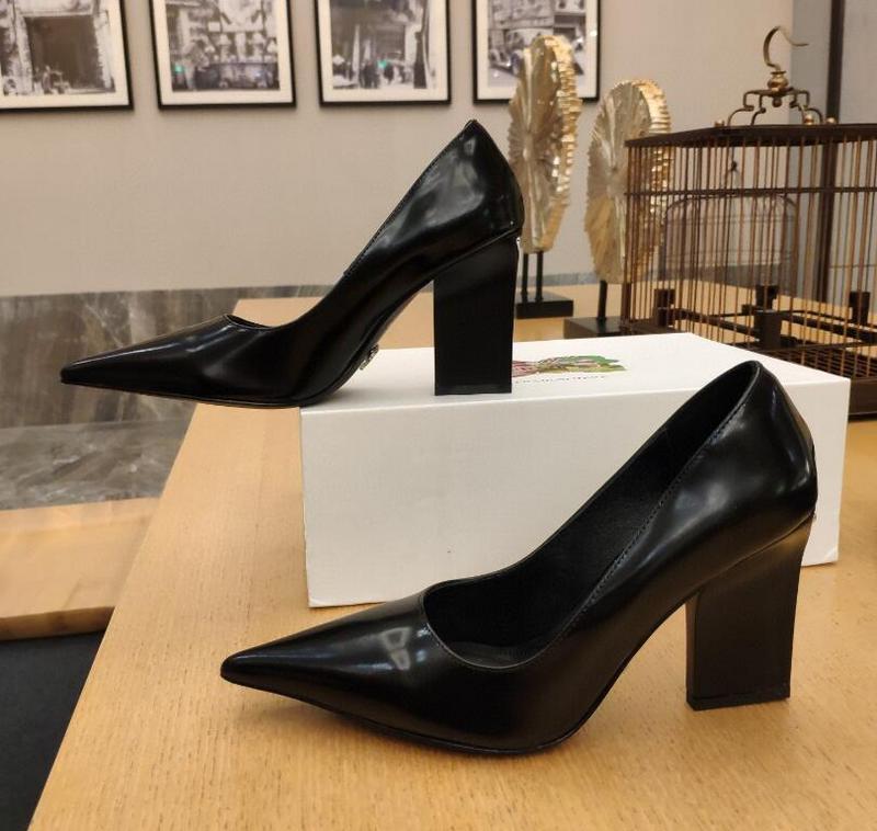 GlamyWomen Shoes - 568