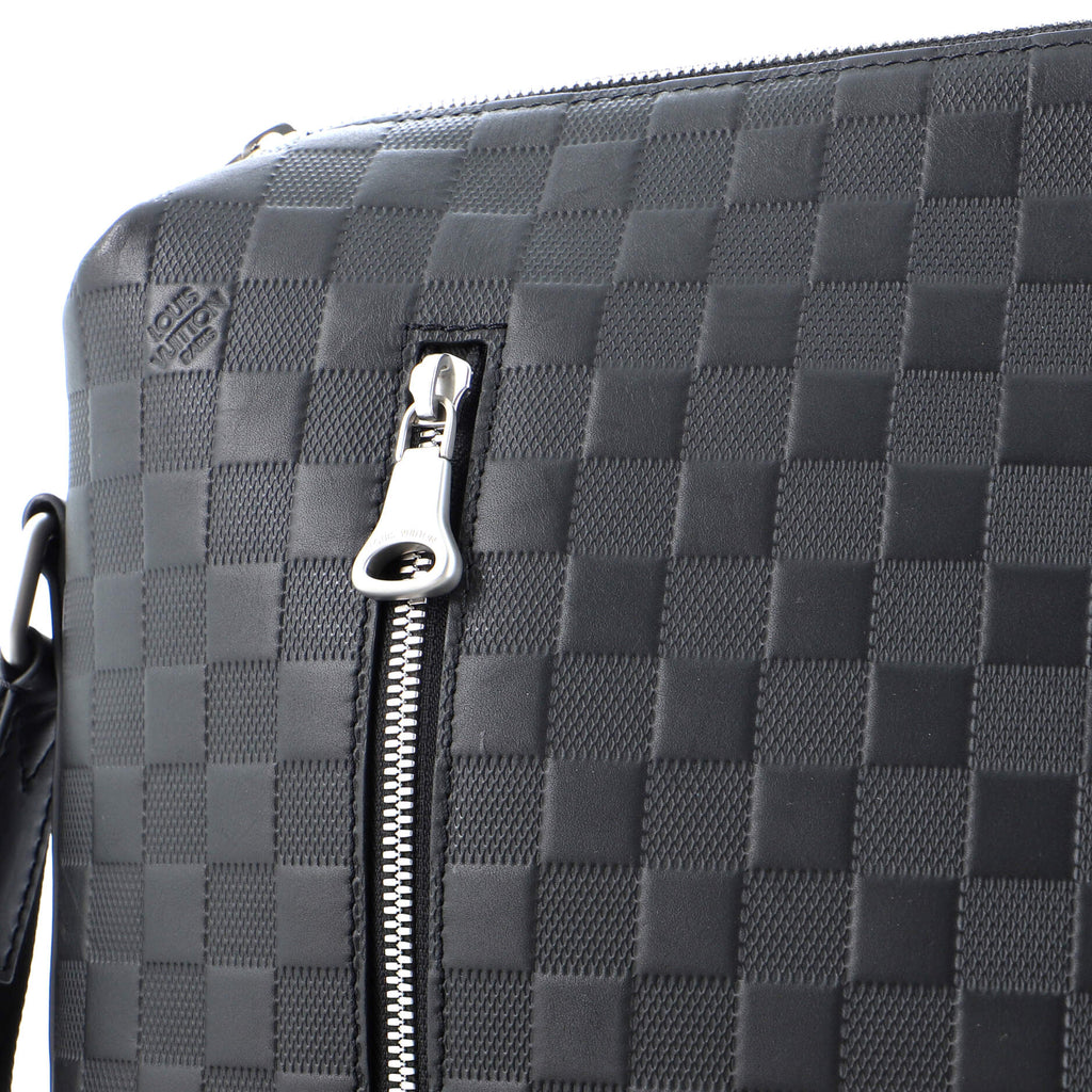 Louis Vuitton Discovery Messenger Bag Damier Infini Leather MM