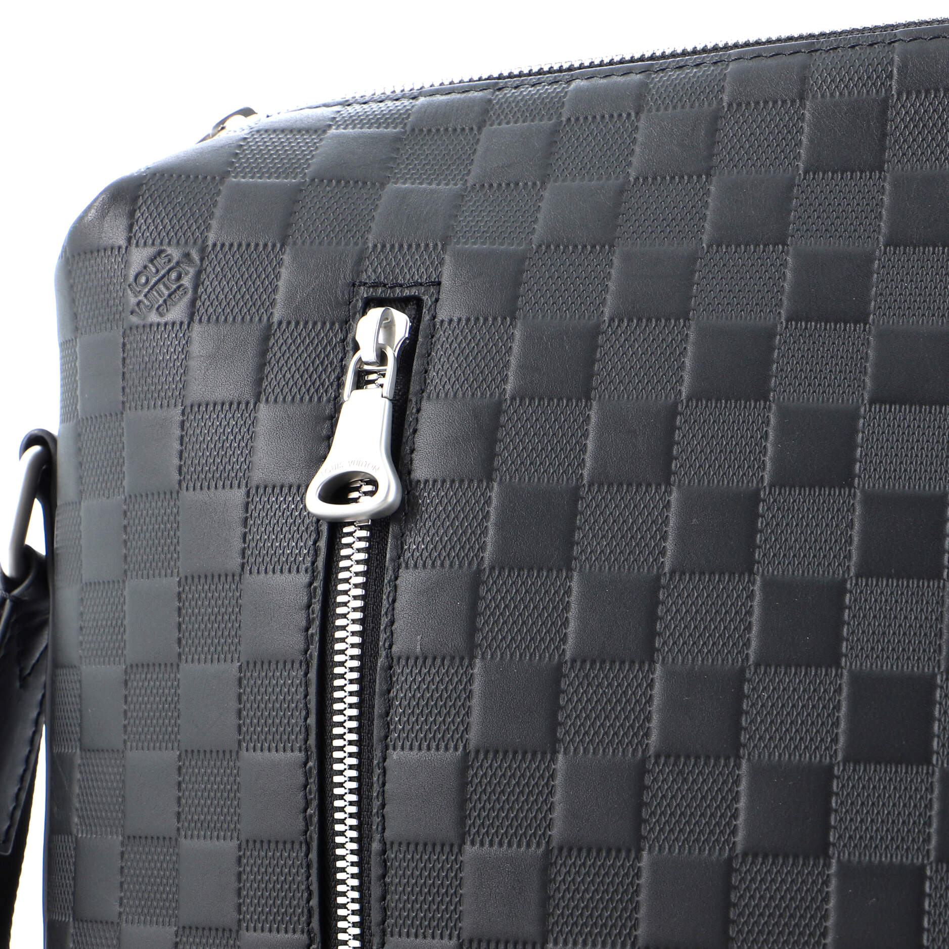 Louis Vuitton Discovery Messenger Bag Damier Infini Leather MM