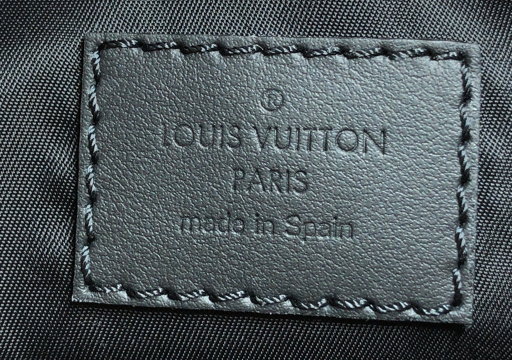Louis Vuitton Comet Messenger Bag Spotlight Monogram Giant Leather PM