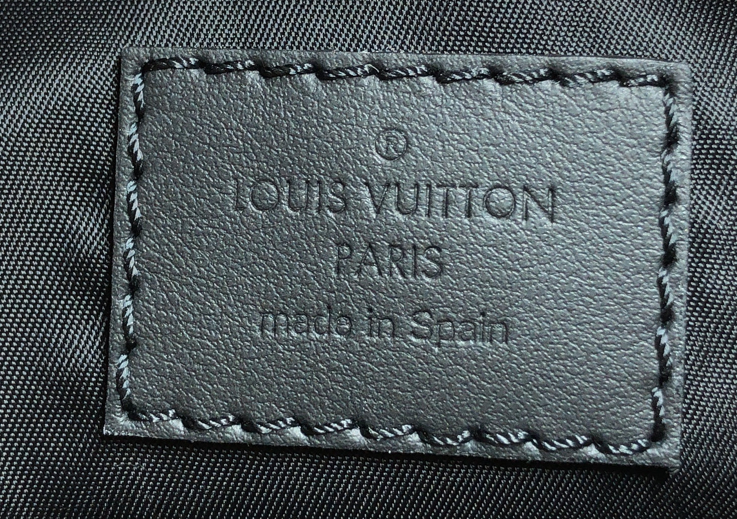 Louis Vuitton Comet Messenger Bag Spotlight Monogram Giant Leather PM