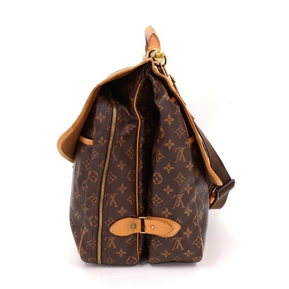 Louis Vuitto Sac Chasse Travel Bag