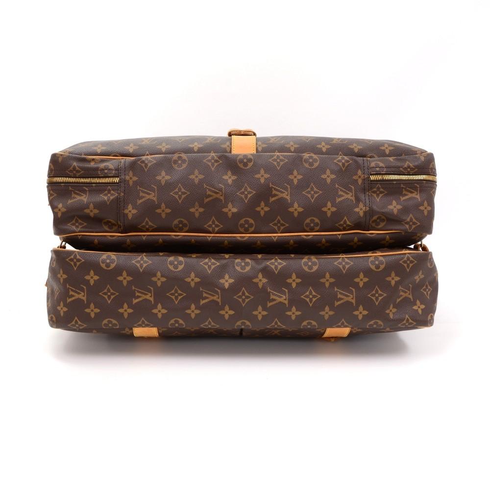 Louis Vuitto Sac Chasse Travel Bag