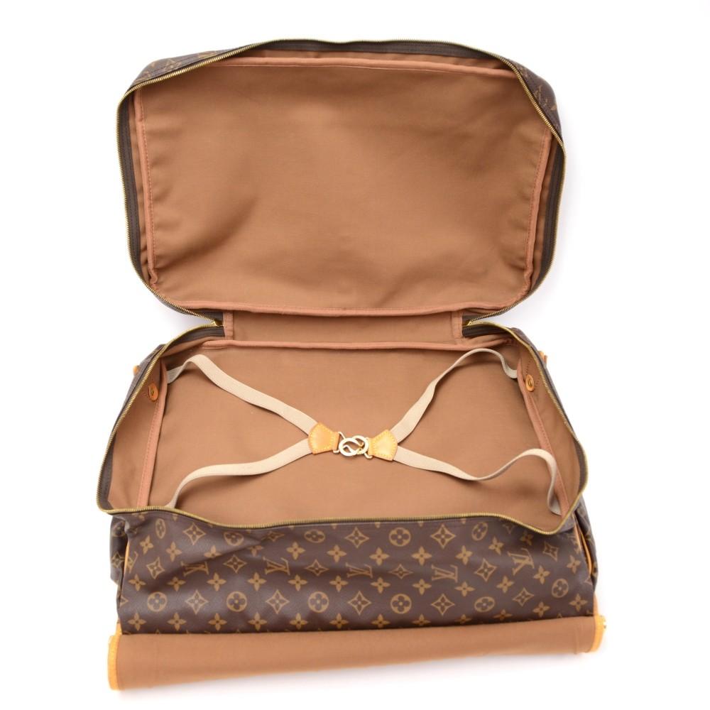 Louis Vuitto Sac Chasse Travel Bag