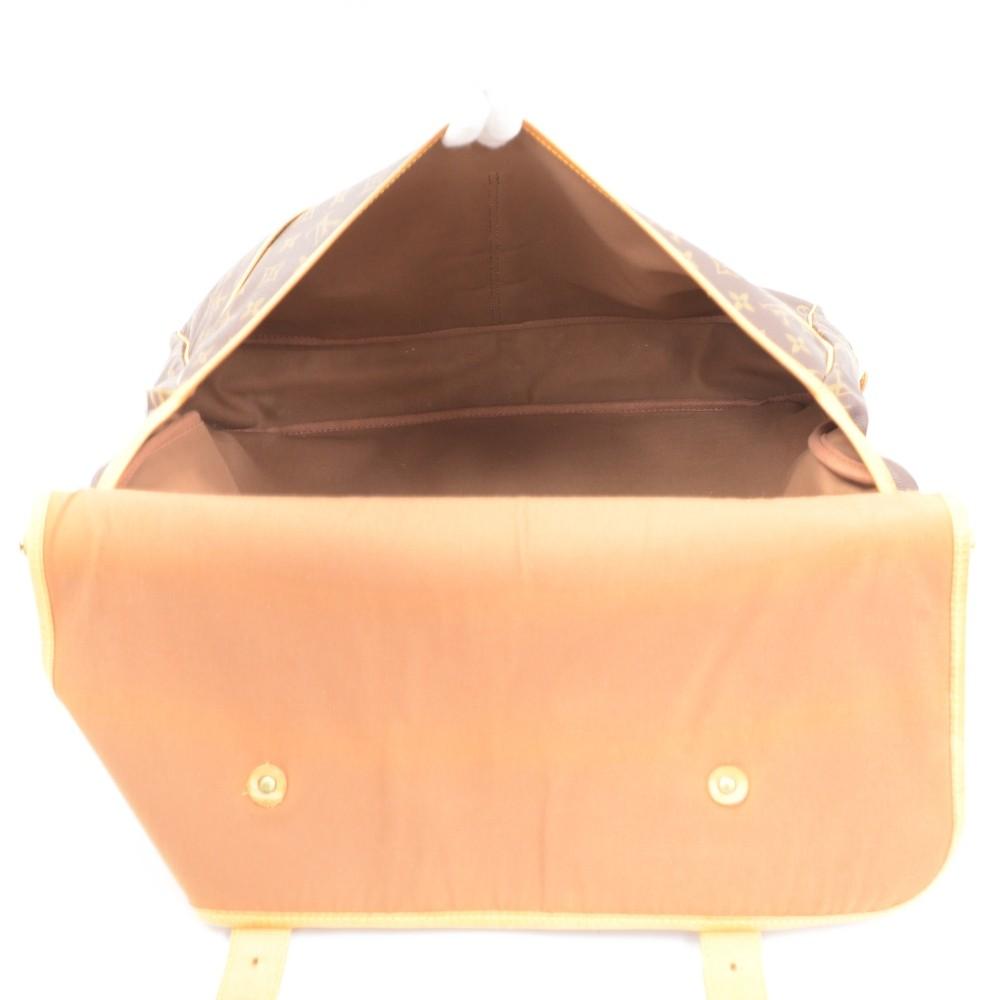 Louis Vuitto Sac Chasse Travel Bag