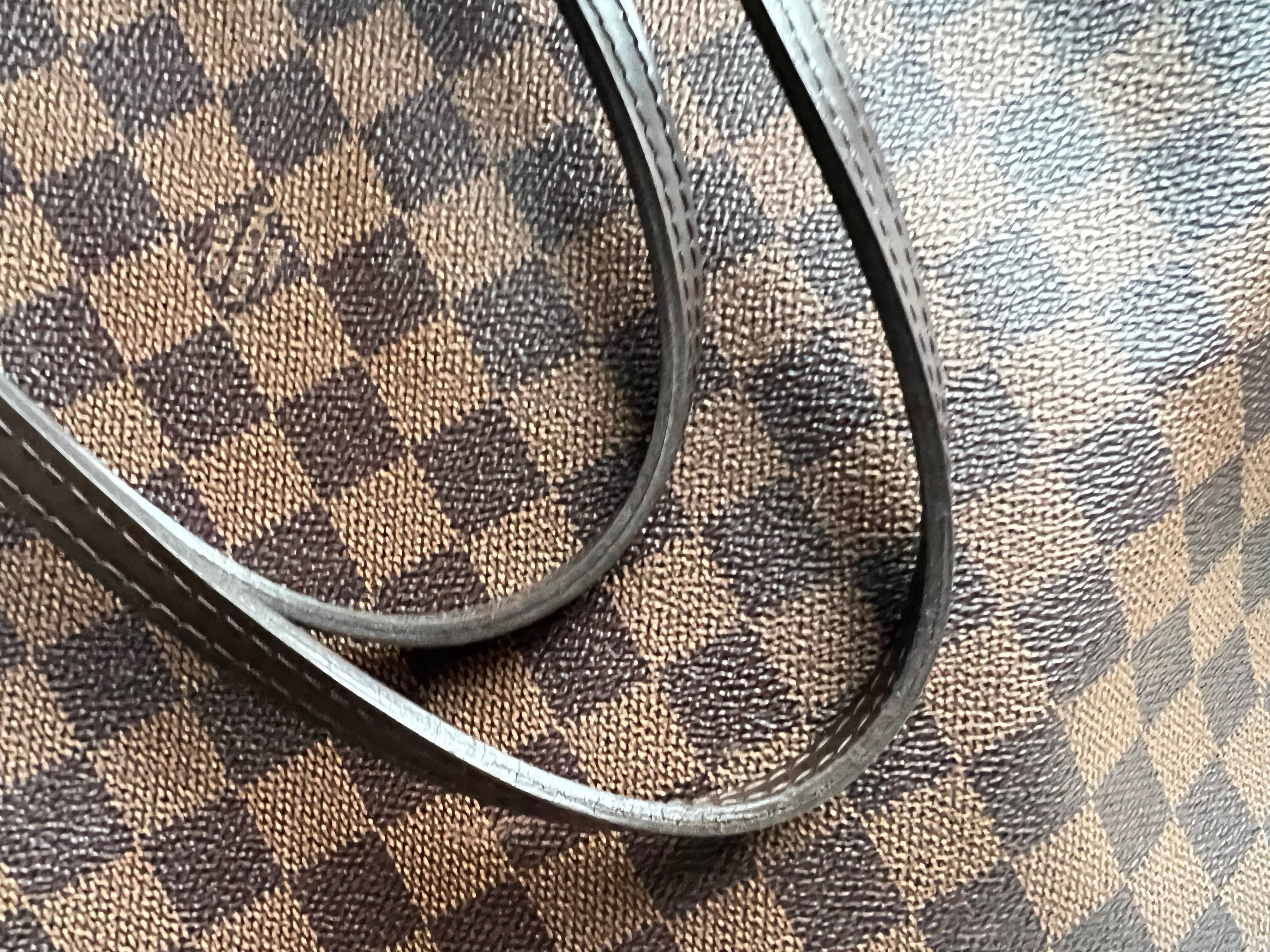 Louis Vuitton Neverfull MM Damier Ebene Cherry Interior (RRP £1,410)