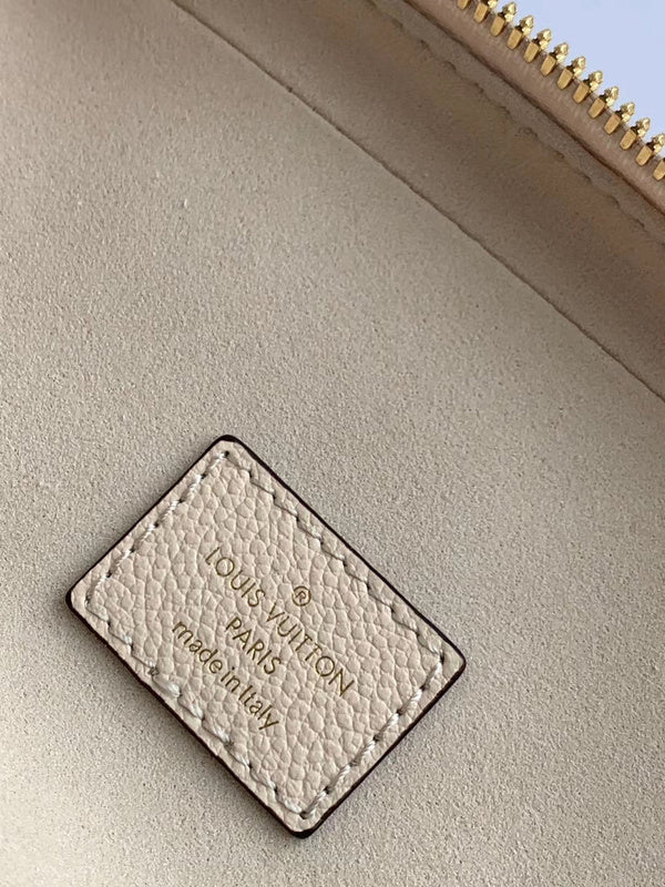 LOV2 Bags - Luxurious Bags  2543