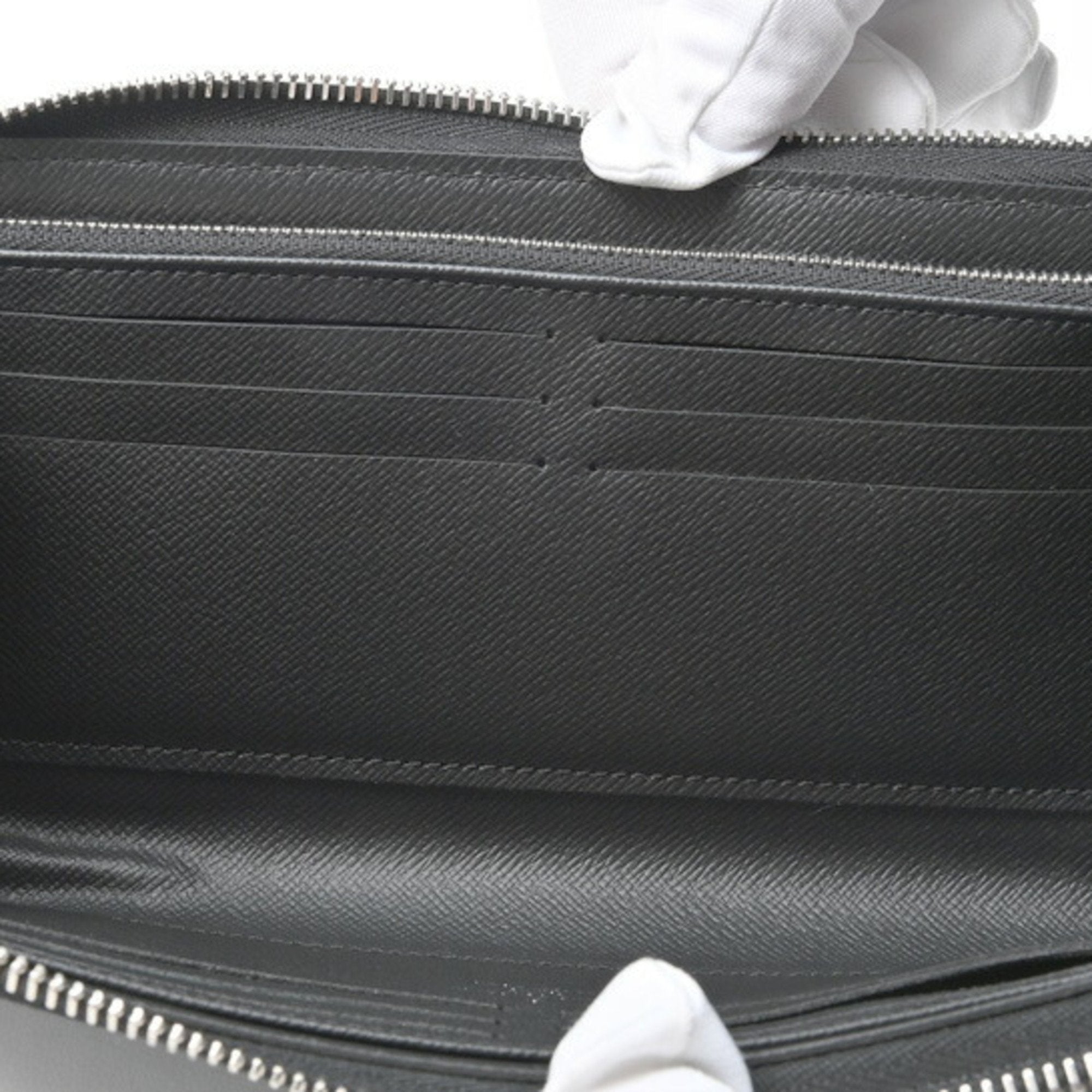 Louis Vuitton Zippy  Leather Wallet  ()