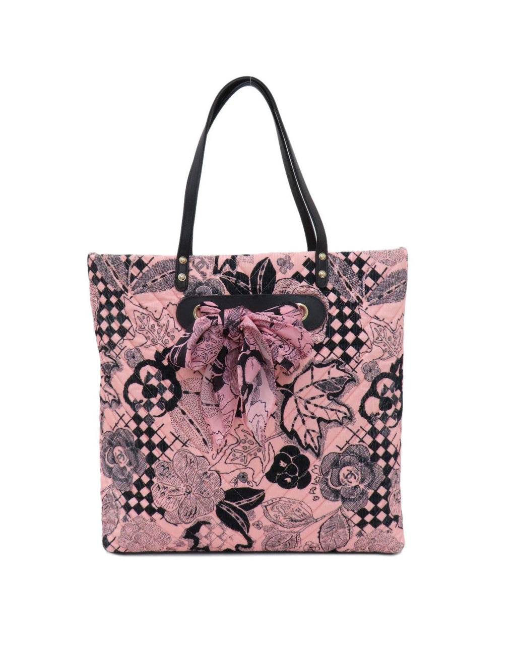 Chanel Floral Quilted ToteModelTote Bag