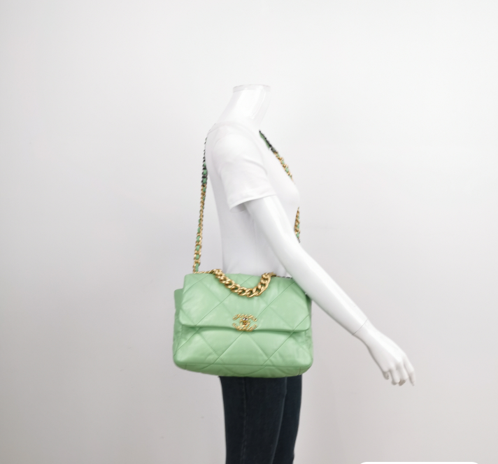 Preloved Chanel 19 Large Bag Green 24062178756265