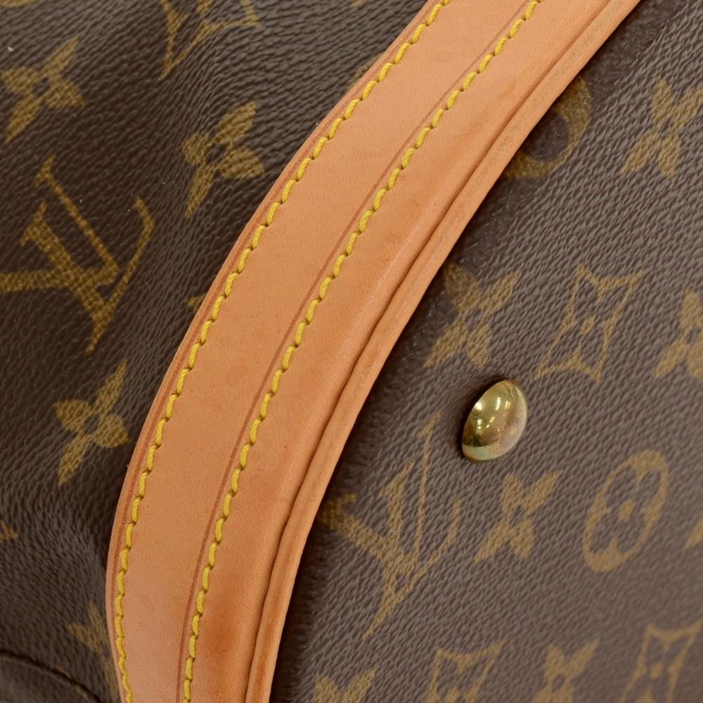 Louis Vuitto Bucket PM Monogram Canvas Shoulder Bag