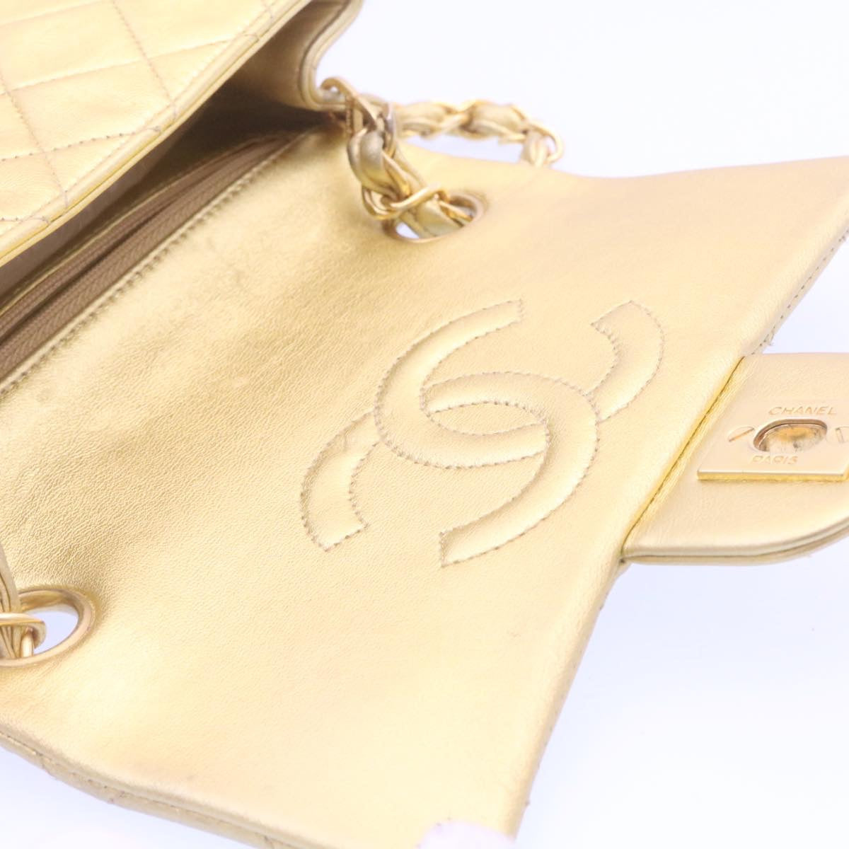 CHANEL Matelasse Chain Flap Shoulder Bag Leather Gold CC 25305A