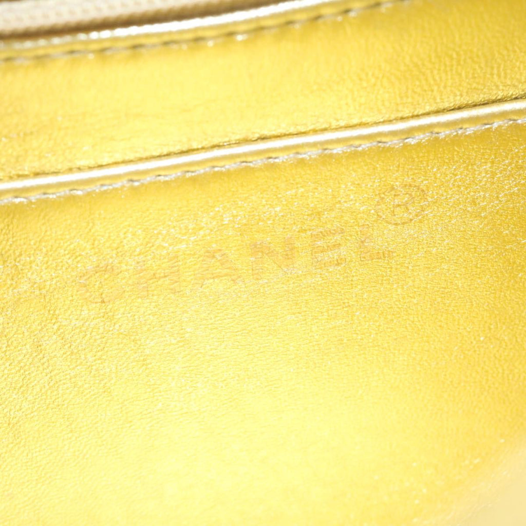 CHANEL Matelasse Chain Flap Shoulder Bag Leather Gold CC 25305A