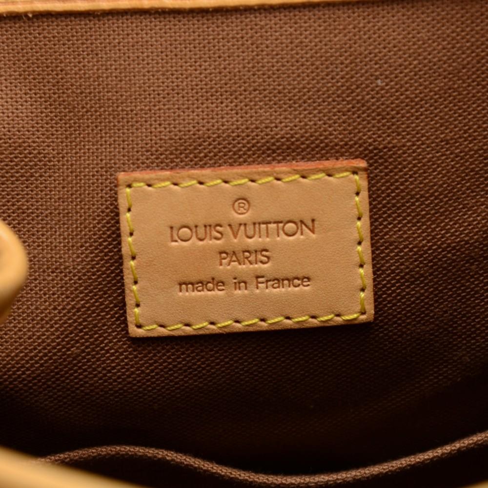 Louis Vuitto Batignolles Monogram Canvas Handbag
