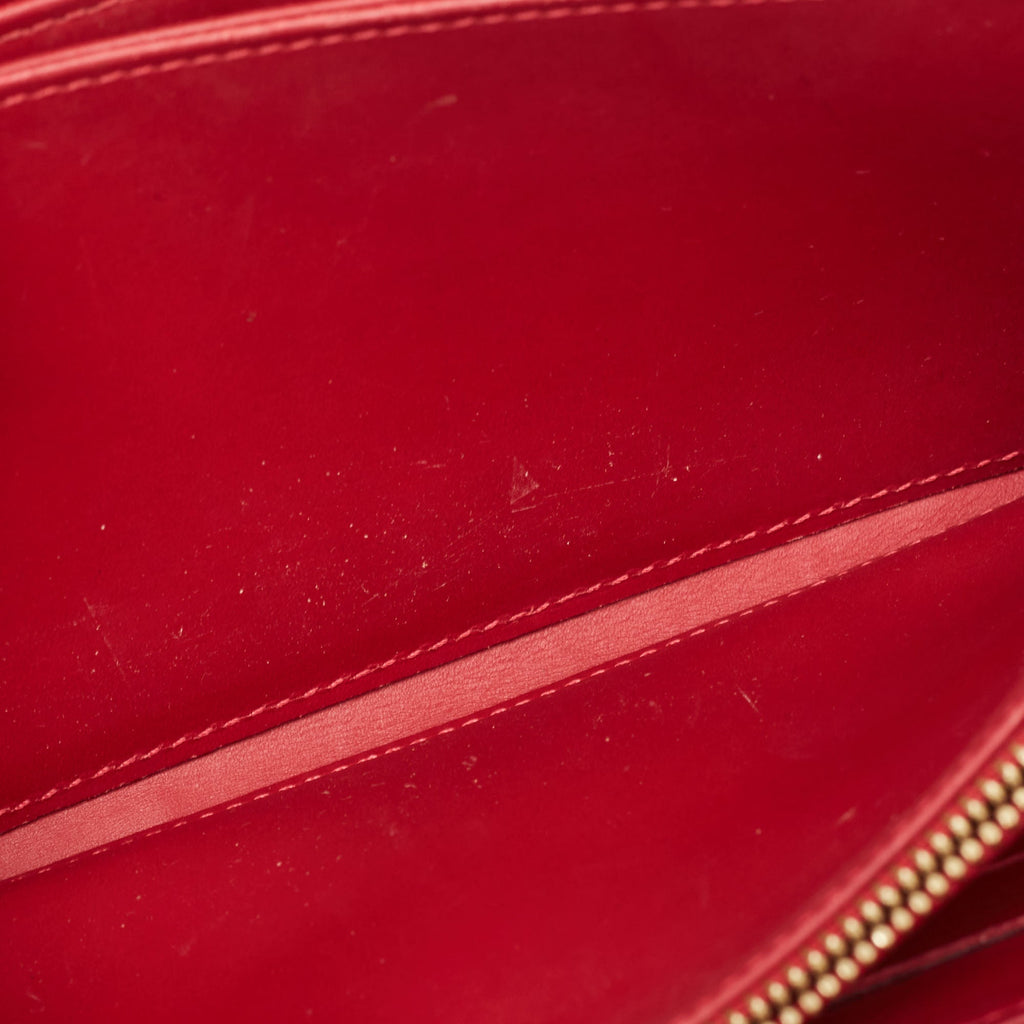 Louis Vuitton Pomme D&rsquo;amour Monogram Vernis Zippy Wallet