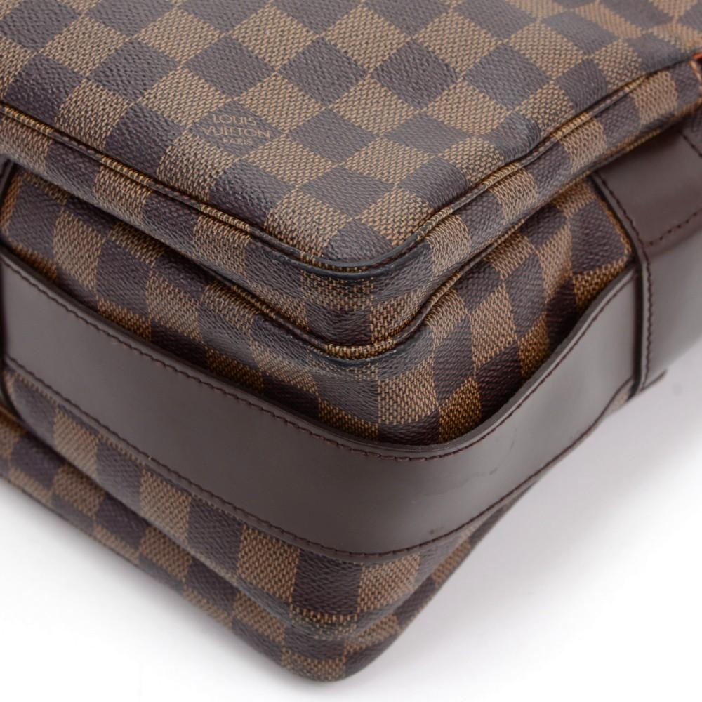 Louis Vuitto Naviglio Messenger Bag