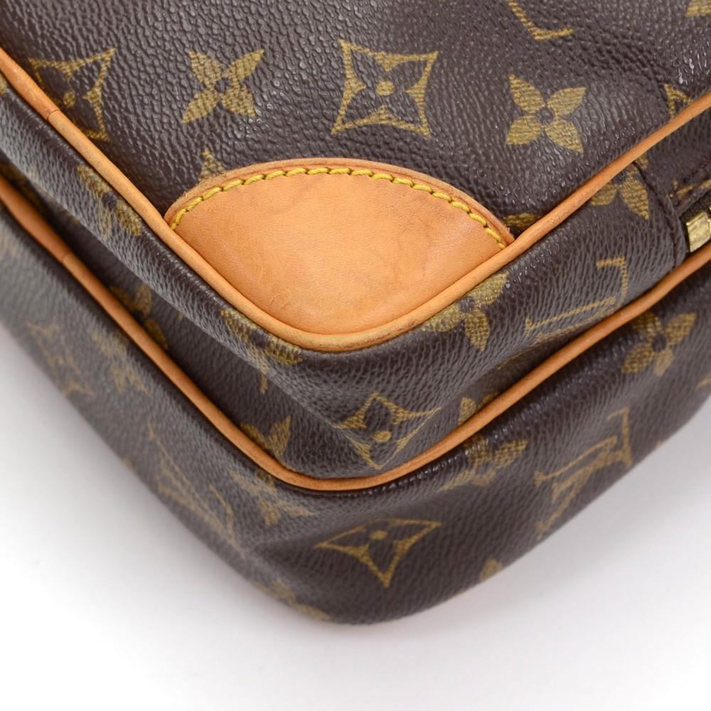 Louis Vuitto Amazone Monogram Canvas Messenger Bag