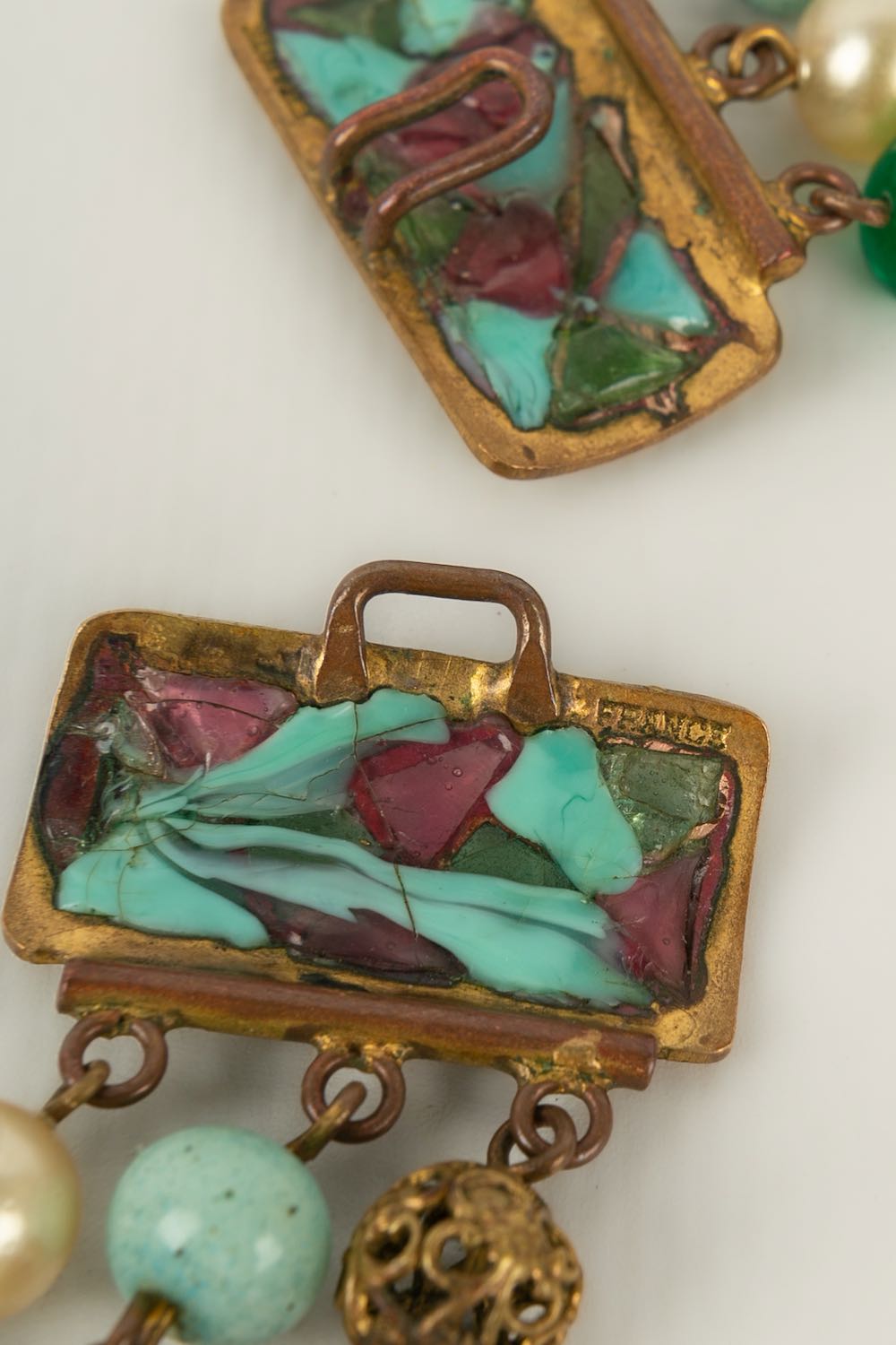 Collier ancien en pÃƒÆ’Ã‚Â¢te de verre.