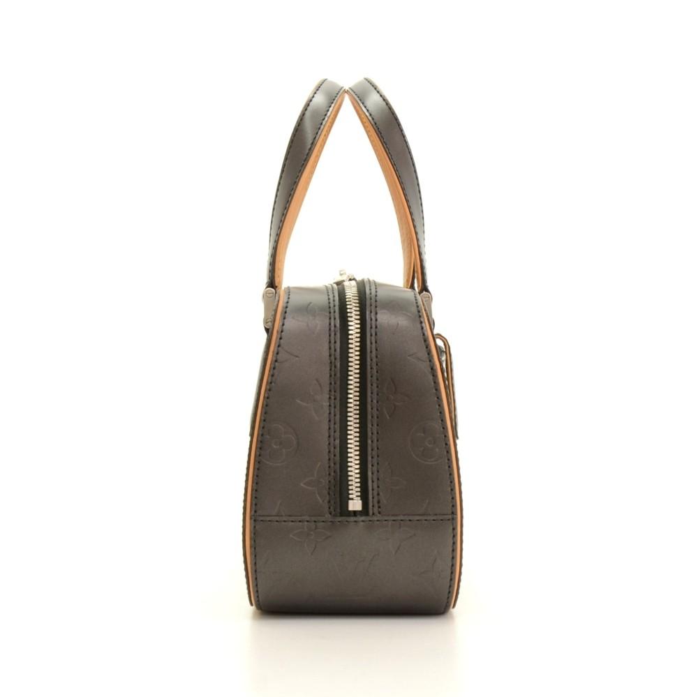 Louis Vuitto Shelton Handbag
