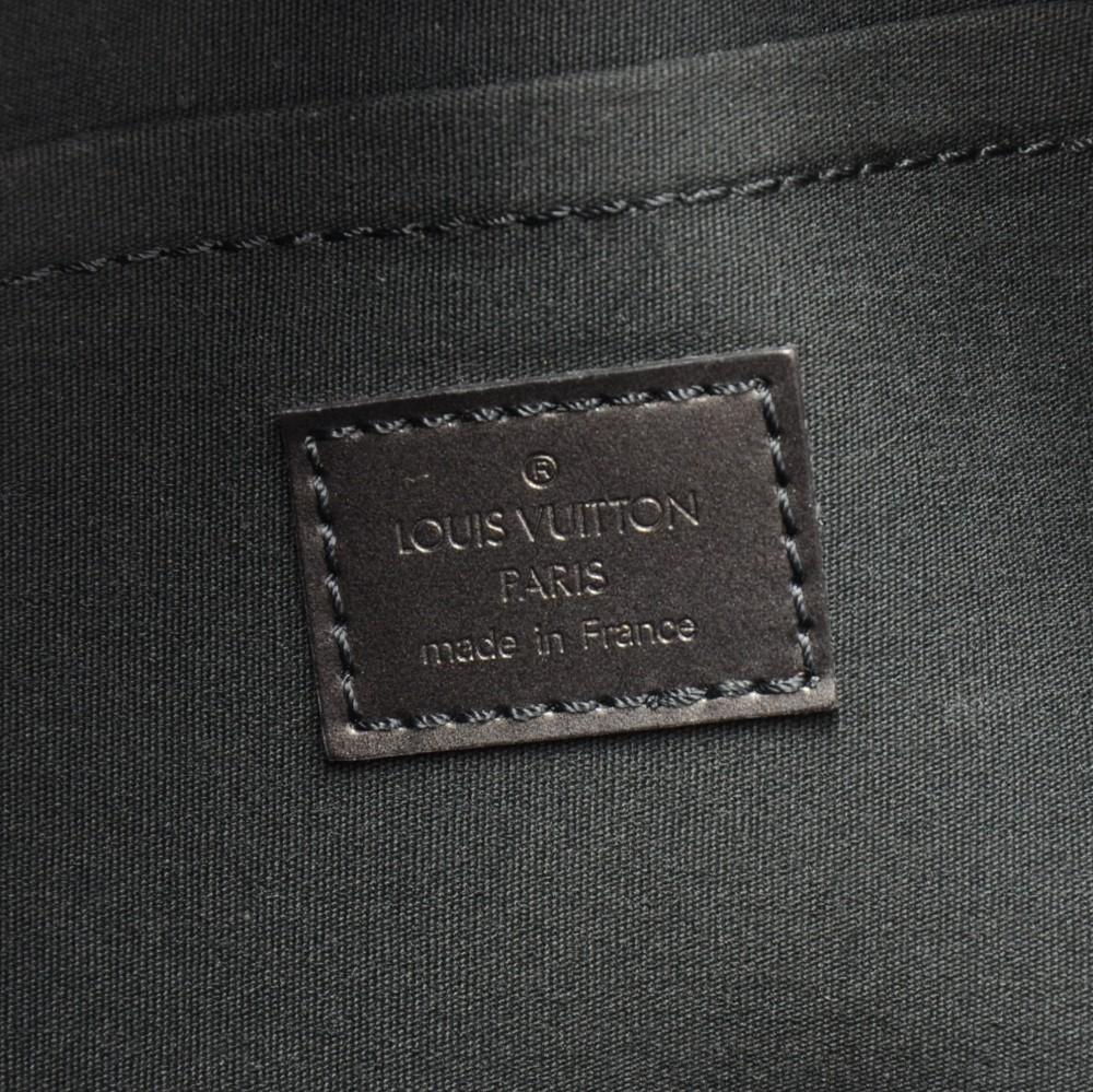 Louis Vuitto Shelton Handbag