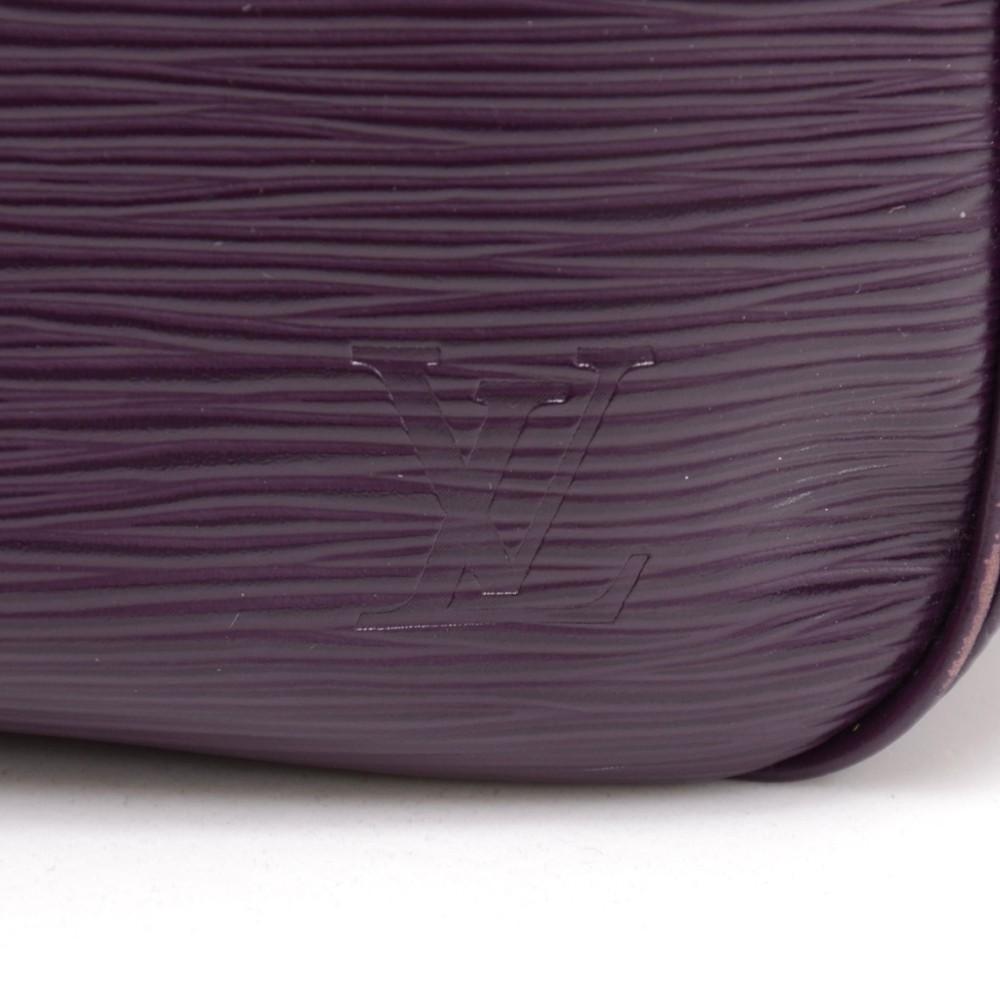 Louis Vuitto Passy GM Handbag