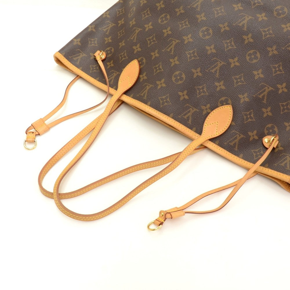 Louis Vuitto Neverfull MM Tote
