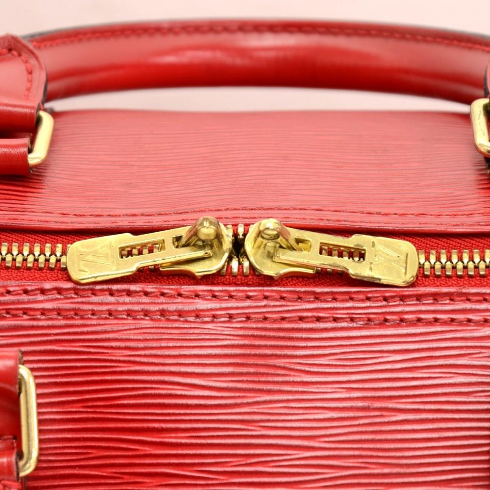 Louis Vuitto Keepall 50 Epi Leather Travel Bag