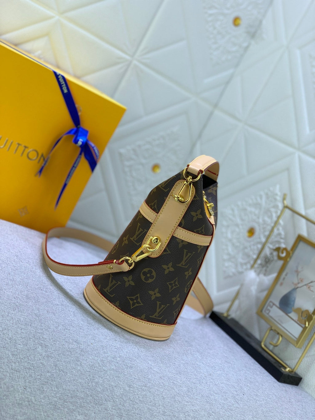 EN - New Bag LUV 647