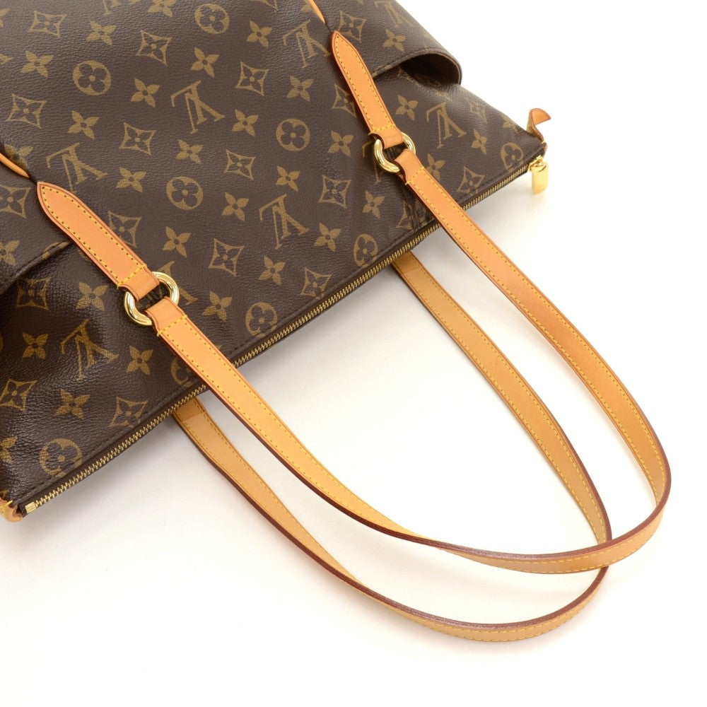 Louis Vuitto Totally MM Handbag