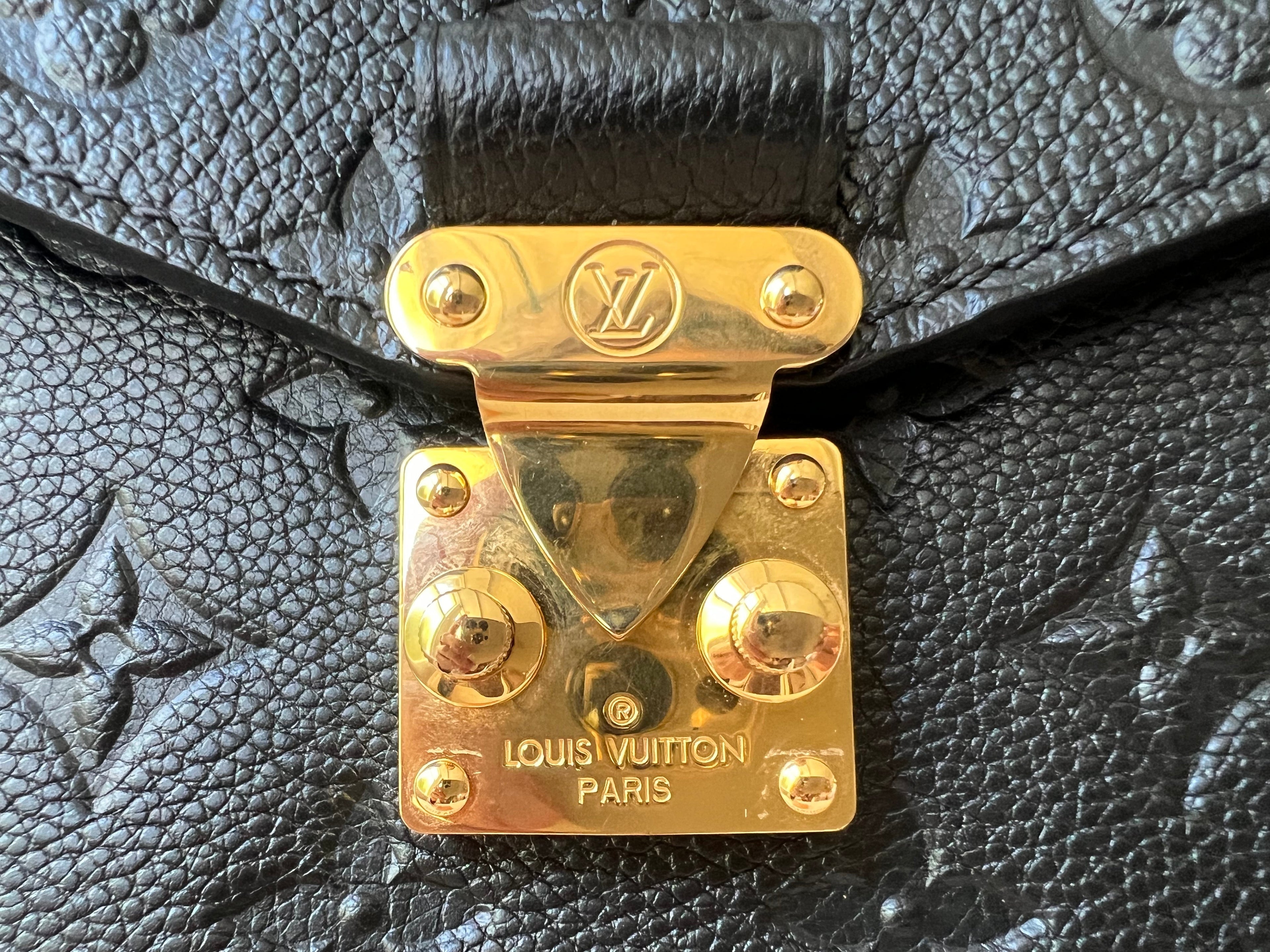 Louis Vuitton Pochette Metis Black Empreinte (RRP £2,110)
