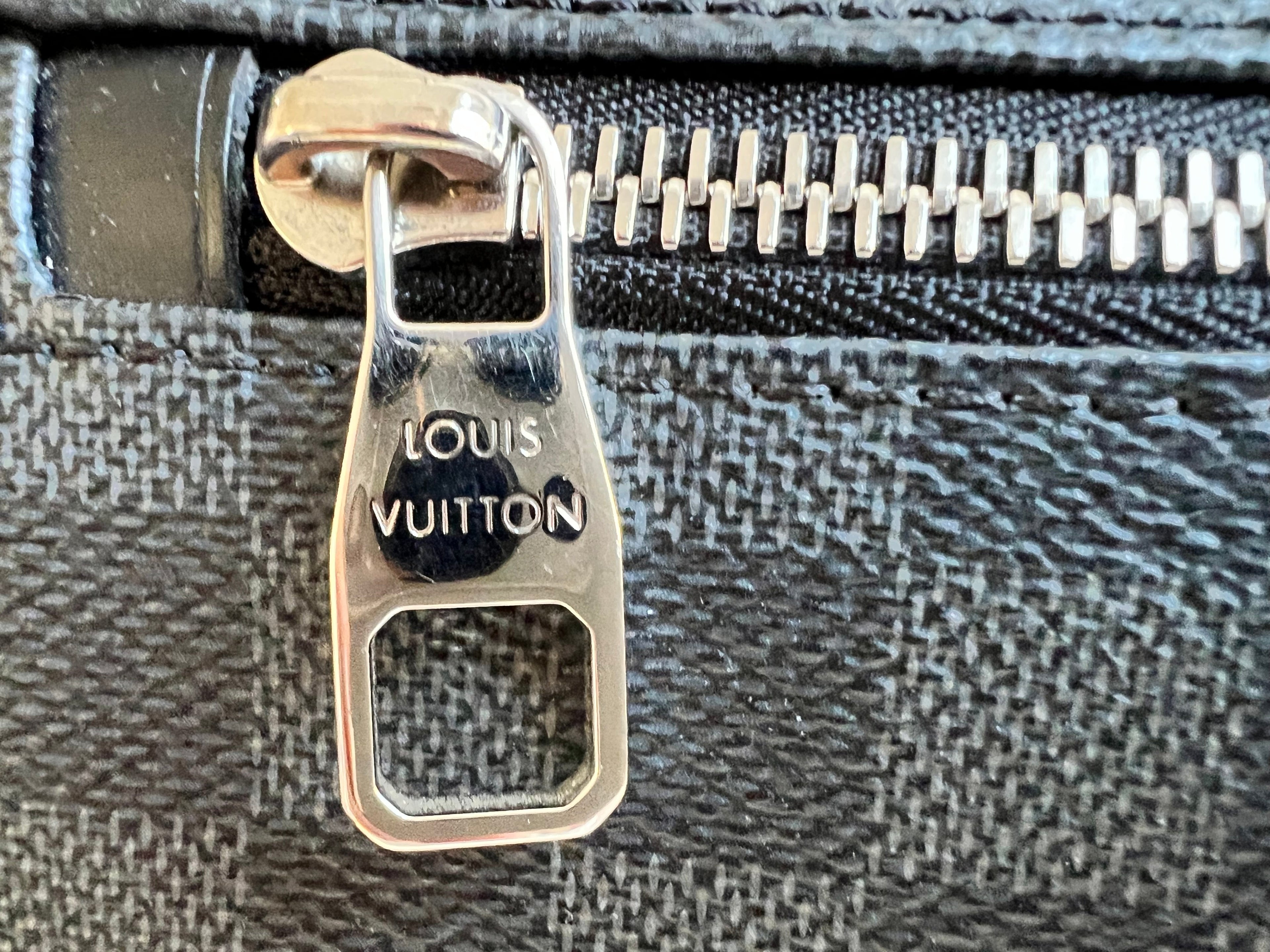 Louis Vuitton PM District Messenger Bag Damier Graphite