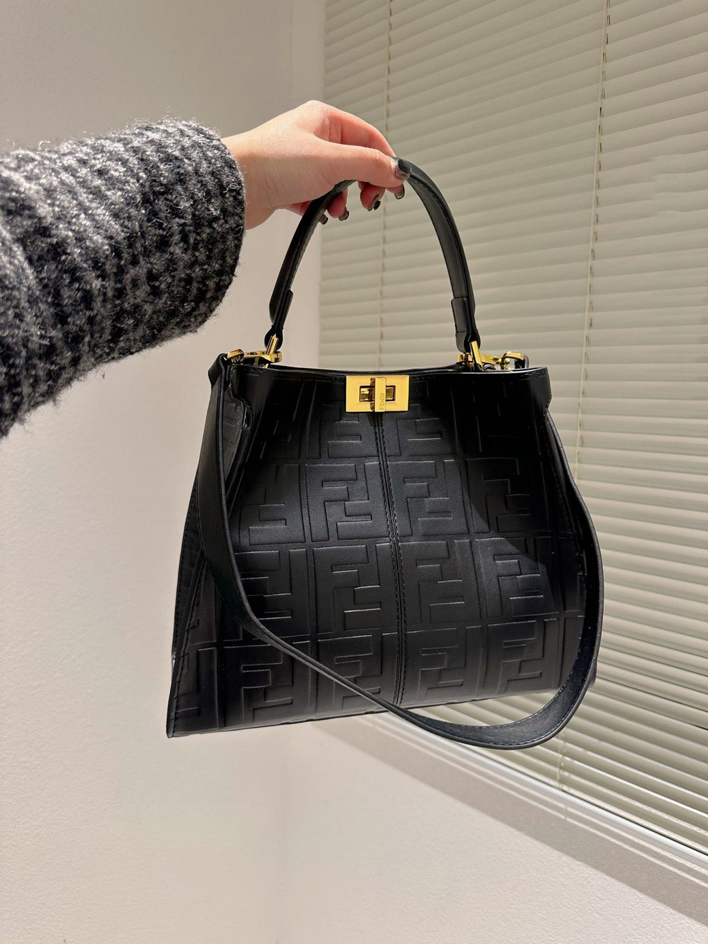 EN - Luxury Bags FEI 284