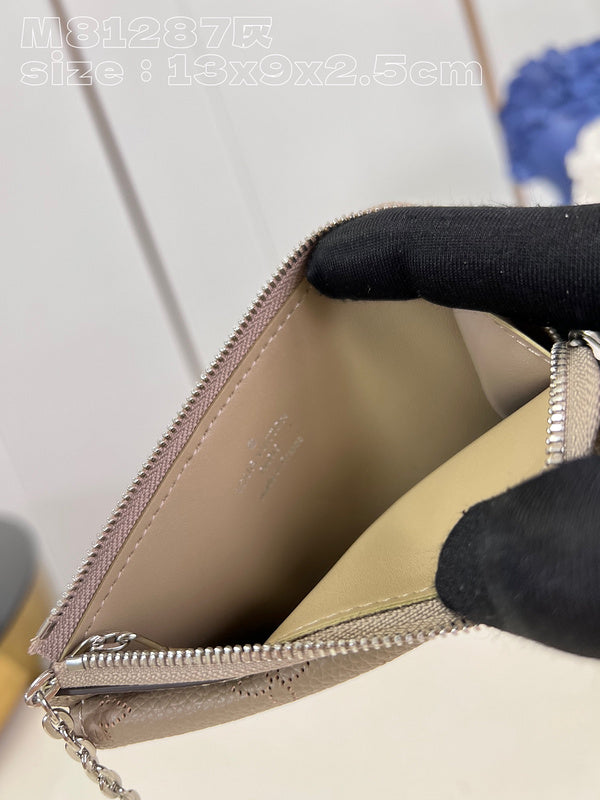 Glami-i LOV Wallets - 057