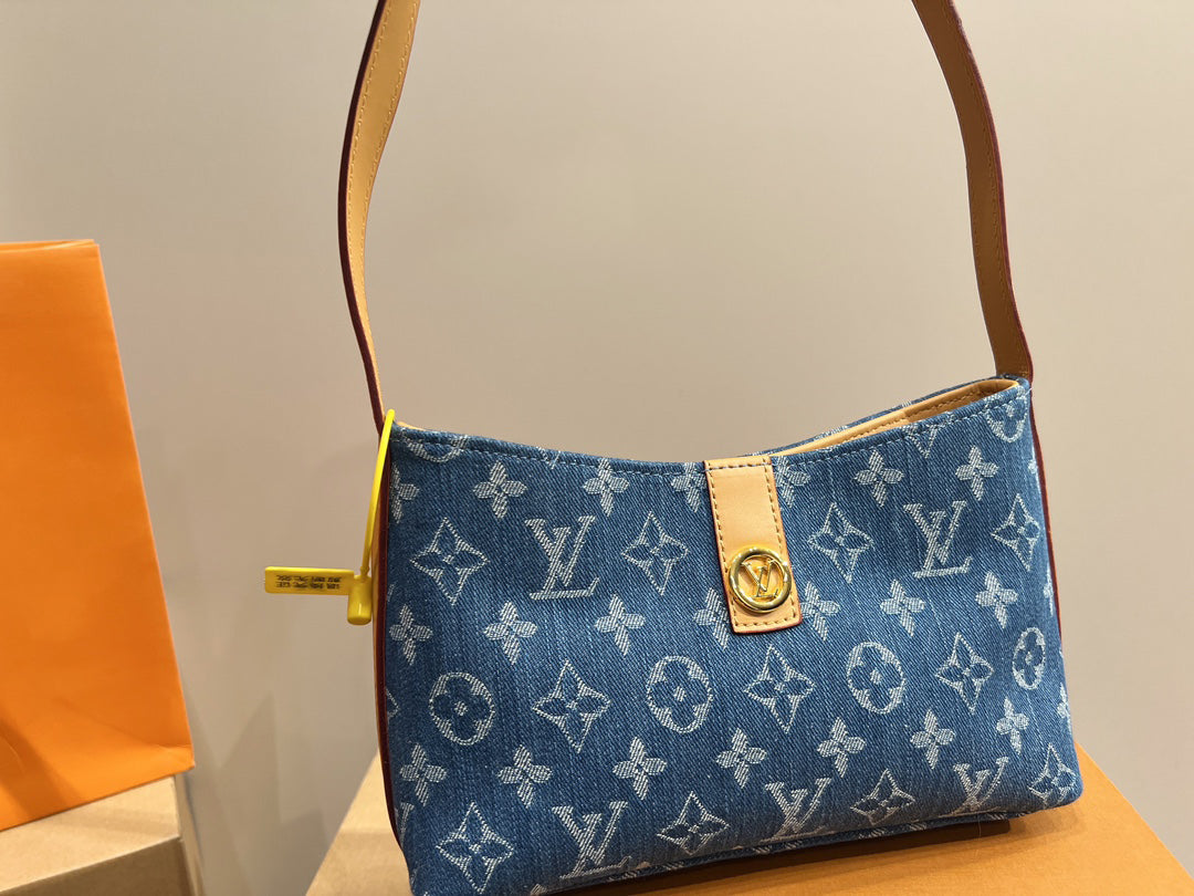 EN - Luxury Bags LUV 758