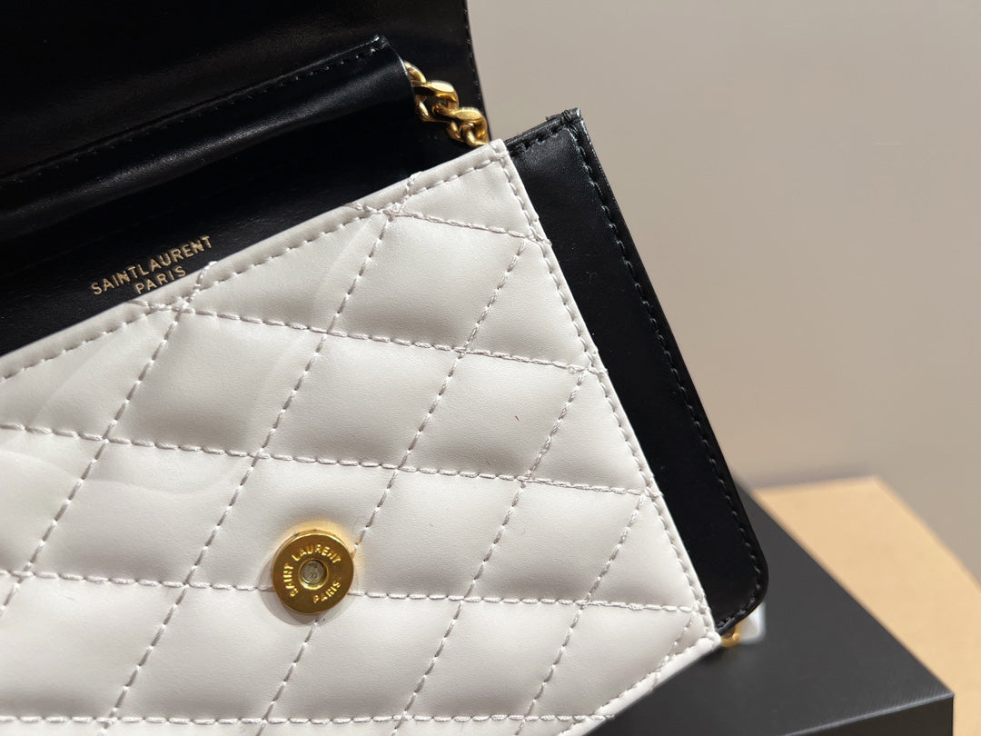 EN - Luxury Bags SLY 318