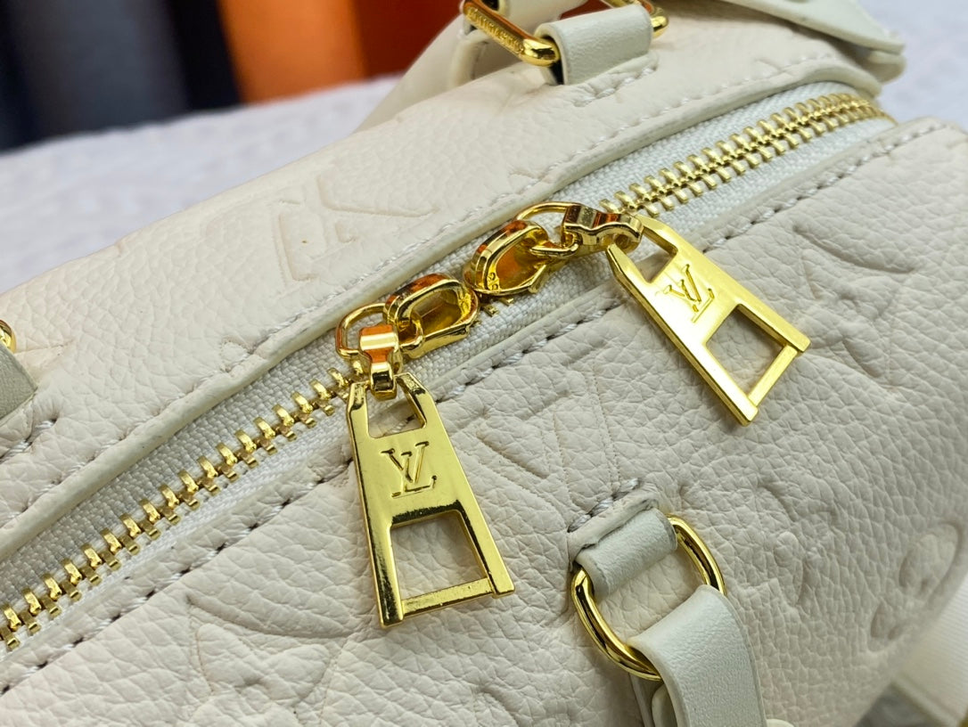 EN - New Arrival Bags LUV 663