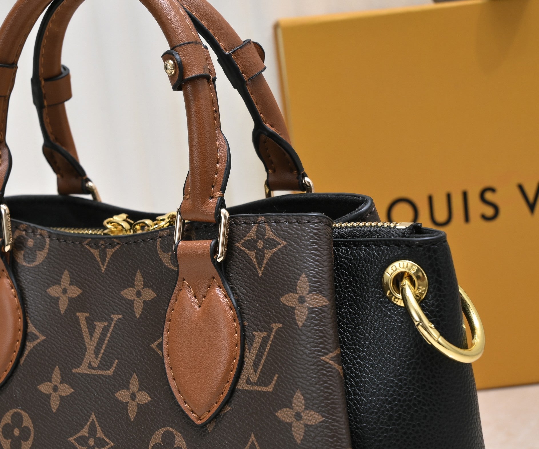 EN - Luxury Bags LUV 848