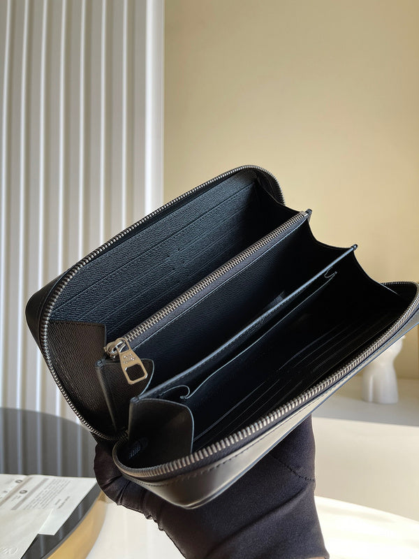 LOV2 Bags - Luxurious Bags  2412