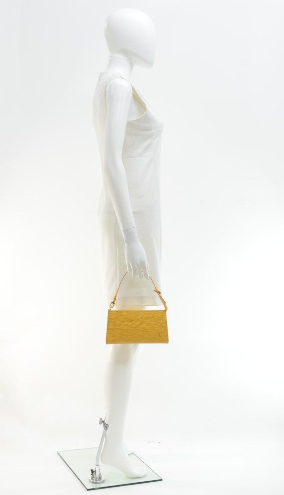 Louis Vuitto Epi Leather Pochette Accessoires Handbag