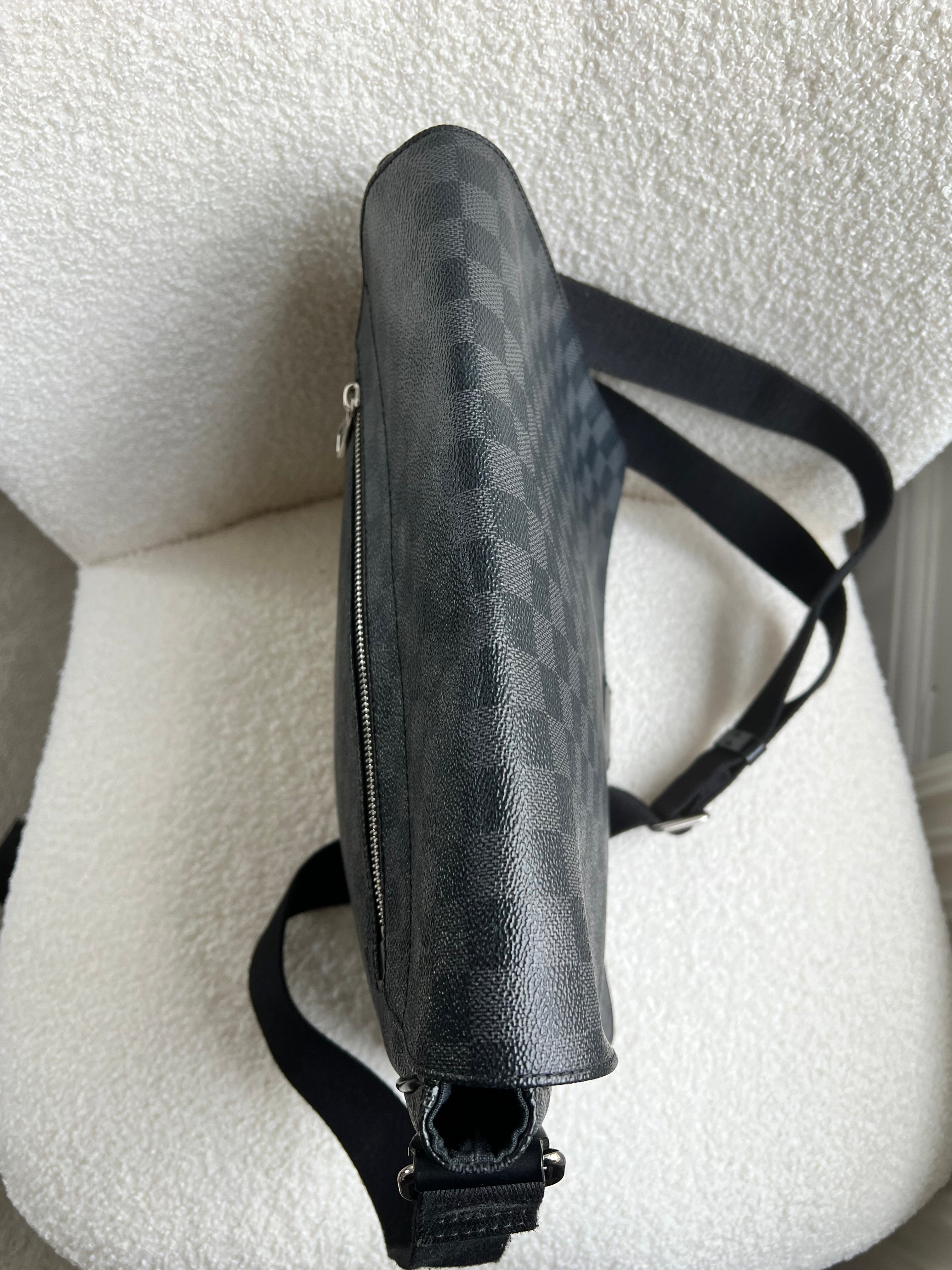 Louis Vuitton PM District Messenger Bag Damier Graphite
